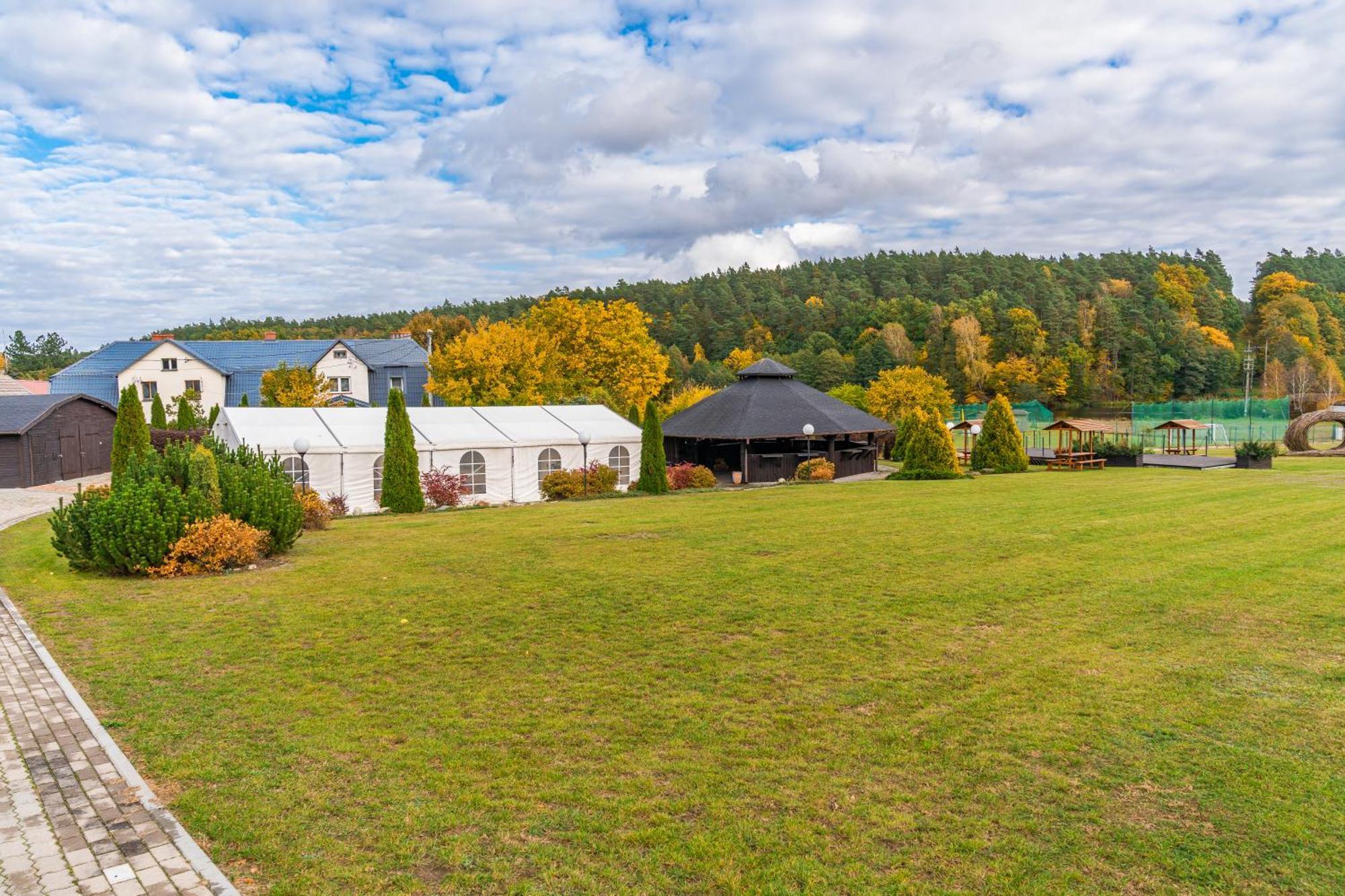 Biala Koszula Hotel Tleń Eksteriør billede